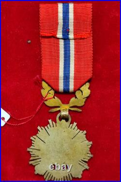 Napoléon Ordre Légion Honneur Officiers retraités membres de la Légion Honneur