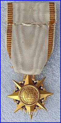 OFFICIER ORDRE DU MERITE COMMERCIAL medaille