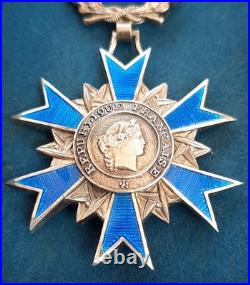 ONM argent massif 1963 Ordre National du Mérite France Chevalier boite ORIGINAL ONM argent massif 1963 Ordre National du Mérite France Chevalier boite ORIGINAL