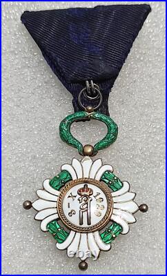 ORDRE DE LA COURONNE DE YOUGOSLAVIE medaille + son écrin