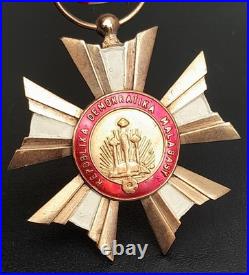 ORDRE NATIONAL MALGACHE P. B20gr Tbe SUPERBE MEDAILLE MADAGASCAR avec son ruban