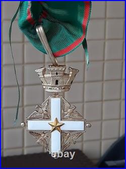 Ordre Italie, Orden italien. Model 1951. Commandeur avec miniature en vermeil