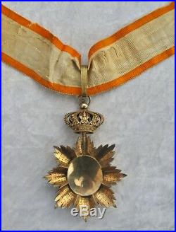 Ordre Royal du Cambodge, commandeur en vermeil, centre en or