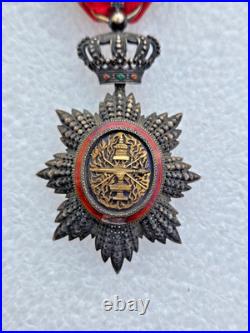Ordre Royal du Cambodge, étoile d'officier en vermeil, repercée, éclat d'émail