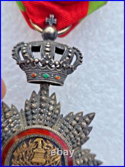 Ordre Royal du Cambodge, étoile d'officier en vermeil, repercée, éclat d'émail
