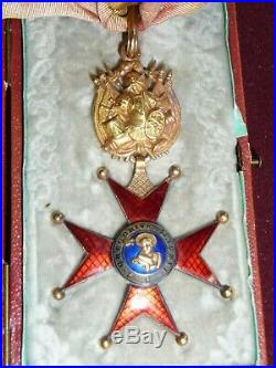 Ordre de Saint Grégoire le Grand en or avec trophées militaires en coffret
