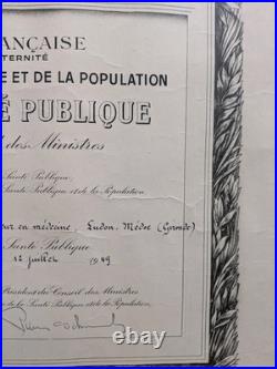 Ordre de la Santé Publique, fait Chevalier R. De Latouche 1949 52 x38 Cm
