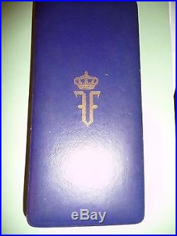 Ordre de la couronne de Roumanie dans son coffret