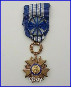 Ordre du Mérite Artisanal, officier en vermeil