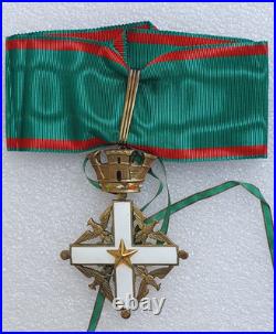 Ordre du Mérite, République d'Italie, commandeur en vermeil, 57x74 mm