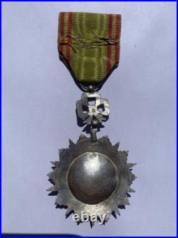 Ordre du Nichan Iftikhar Tunisie ancienne medaille militaire en argent