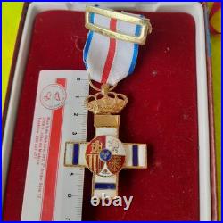 Ordre st Hermenegildo Commandeur, Ordre Merite Militaire, offcier, modele 1975 Ordre st Hermenegildo Commandeur, Ordre Merite Militaire, offcier, modele 1975