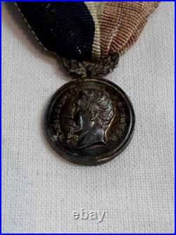 Petite Medaille Actes De Devouement Napoleon III Tete Nue