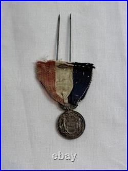 Petite Medaille Actes De Devouement Napoleon III Tete Nue