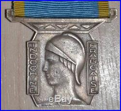 Photo fausse médaille de l'indochine française garde indigène