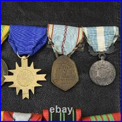 Placard de 10 médailles croix collection guerre Française Indochine 1939 1945