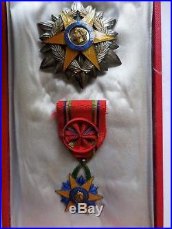 Plaque De Grand Officier De L'ordre De L'étoile Équatoriale Et Dfficier