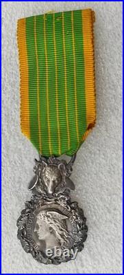 RARE MEDAILLE HONNEUR DES EAUX ET FORETS 2e MODELE 1er TYPE direction des forets