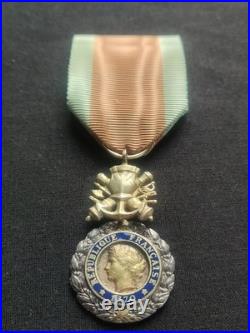 RARE MÉDAILLE MILITAIRE 3ème RÉPUBLIQUE, 1870 Type 2 MODÈLE À ANNEAU MOBILE