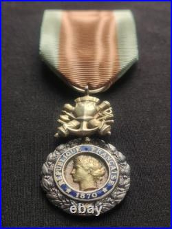RARE MÉDAILLE MILITAIRE 3ème RÉPUBLIQUE, 1870 Type 2 MODÈLE À ANNEAU MOBILE
