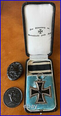 Rare Croix de Fer 2e classe 1914 + écrin + insigne des Blessés + jeton WW1