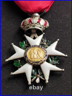Rare Et Belle Légion D'honneur Chevalier Second Empire Avec Couronne À Fleurons