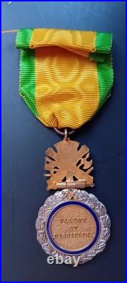 Rare Médaille Militaire de Londres