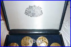 Rare Medaille Un Coffret De DIX Médailles Militaire Rhin Et Danube En Bronze