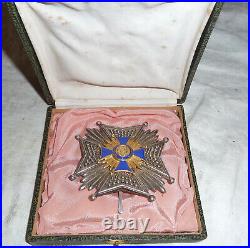 Rare Médaille Une Plaque Commandeur Ordre De La Recherche Et Invention Et Boite