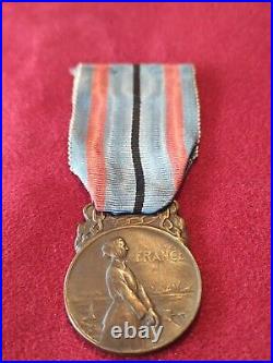 Rare Médaille aux Victimes de l'invasion WW1 1914 18 Guerre French medal War