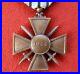 Rare-et-authentique-croix-de-guerre-1944-01-oycw