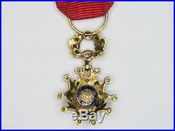 Rare médaille de la légion d'honneur 3eme république, or, diamants et émeraudes