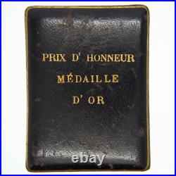 Rare médaille en or de la Societe des Secours Mutuels. L'Union des Coiffeurs de