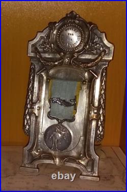 Rare porte médaille de la Grande Guerre 14/18 offert par le Crédit Lyonnais