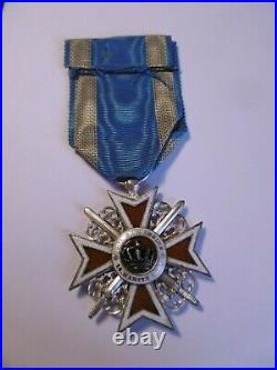 Royaume de Roumanie Chevalier Ordre de la Couronne 1er type à titre militaire