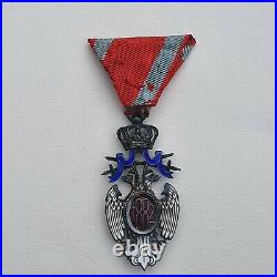 Serbie Ordre de l'Aigle Blanc, chevalier militaire, dans son écrin
