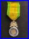 Superbe-Et-Rare-Medaille-Militaire-Dite-De-Versailles-Des-Versaillais-Monobloc-01-kbkb