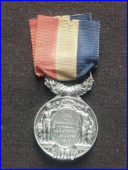 Superbe Médaille Attribuée 1861 Napoléon III Actes Dévouement 2nd Empire Barre
