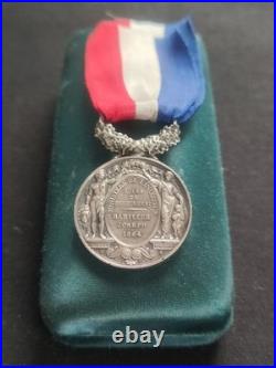 Superbe Médaille Attribuée 1864 Napoléon III Actes Dévouement 2nd Empire Barre