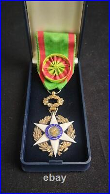Superbe Médaille Officier Mérite Agricole 1883 République Française Avec Ecrin