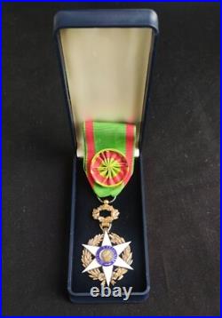 Superbe Médaille Officier Mérite Agricole 1883 République Française Avec Ecrin