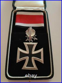 Superbe croix de Chevalier Ritterkreuz en argent avec feuilles de chêne+épées