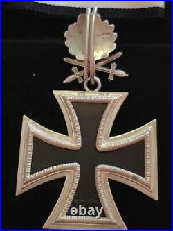 Superbe croix de Chevalier Ritterkreuz en argent avec feuilles de chêne+épées