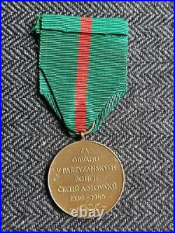 Tchécoslovaquie Médaille De Janosik 1946 Partisans Jánosíkova Ww2 Partizan