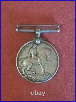 WWI BRITISH WAR MEDAL ARGENT / Georges V Ø 5cm 14-18 / 4942 SJT R. J. SIMMS R. A
