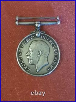 WWI BRITISH WAR MEDAL ARGENT / Georges V Ø 5cm 14-18 / 4942 SJT R. J. SIMMS R. A