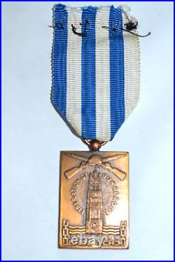 Y13R Belle médaille militaire de la poche de DUNKERQUE 39/45 FRANCE french medal